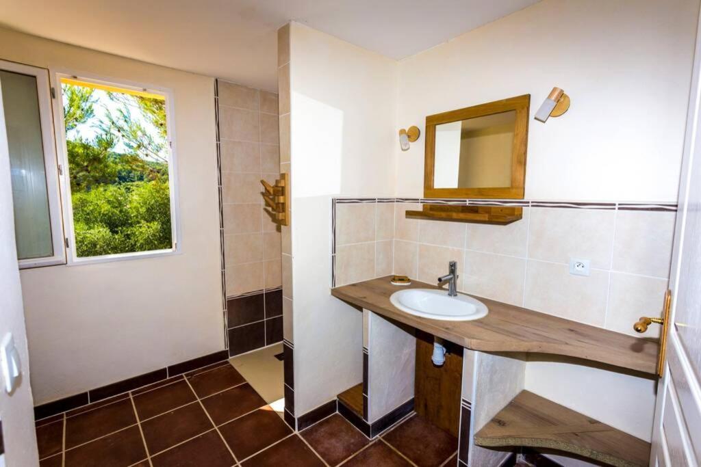 L'Arbre A Soleil Villa Aigues-Vives  ภายนอก รูปภาพ