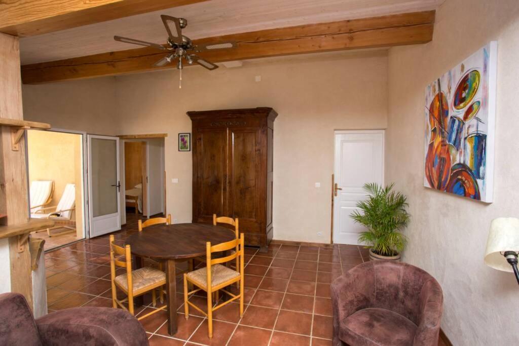 L'Arbre A Soleil Villa Aigues-Vives  ภายนอก รูปภาพ